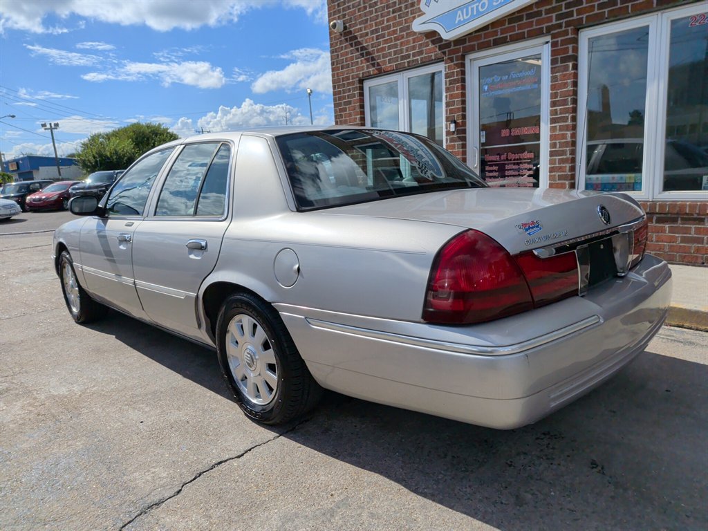 2005 Mercury Grand Marquis - $5,995
