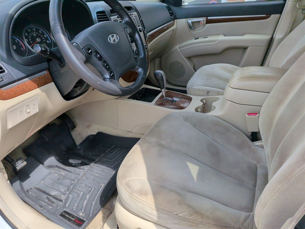 2009 Hyundai Santa Fe - $1,950
