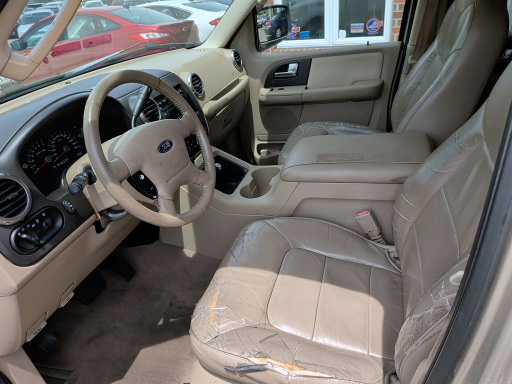 2004 Ford Expedition - $8,695