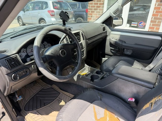 2005 Mercury Mountaineer - $6,995