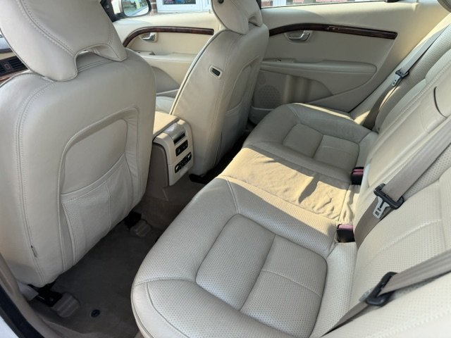 2010 Volvo S80 - $7,895