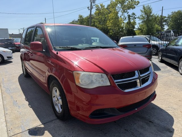 2013 Dodge Grand Caravan - $8,295