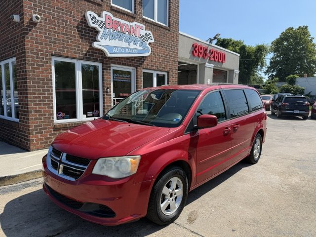 2013 Dodge Grand Caravan - $8,295
