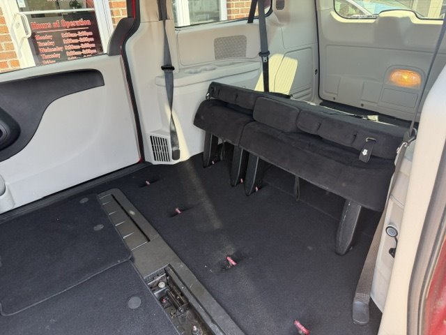 2013 Dodge Grand Caravan - $8,295