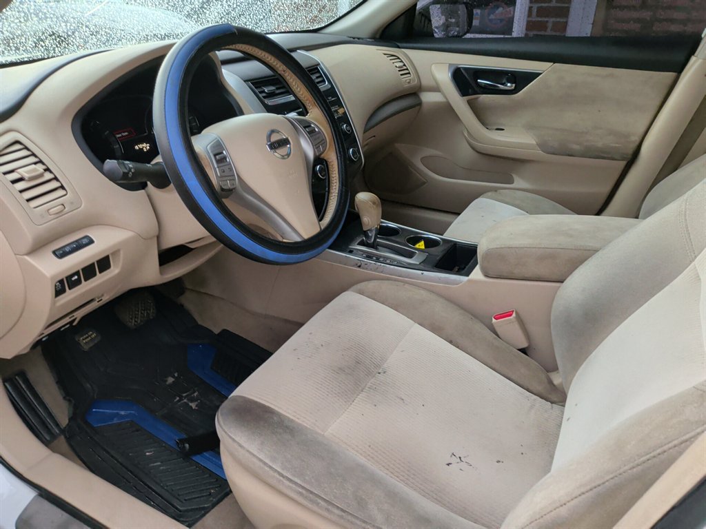 2013 Nissan Altima - $7,695