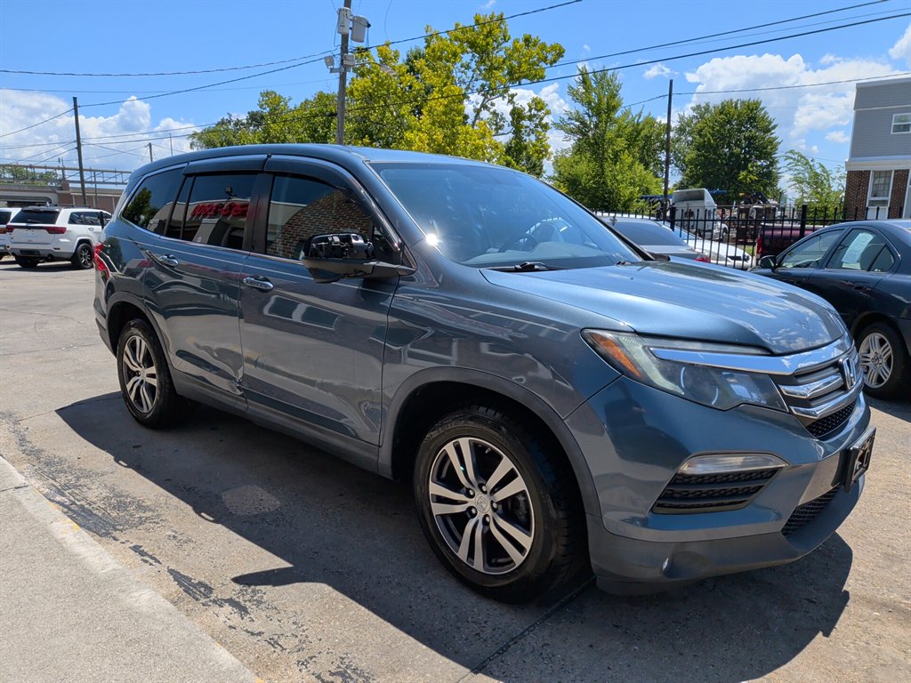 2017 Honda Pilot - $13,995