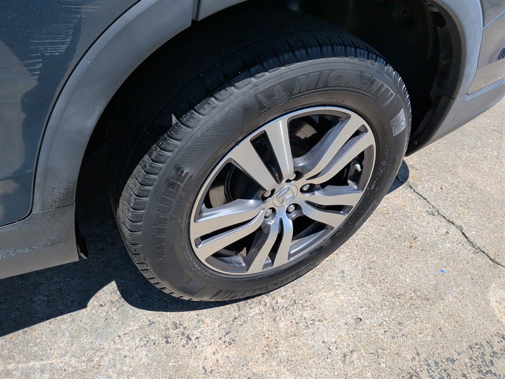 2017 Honda Pilot - $13,995