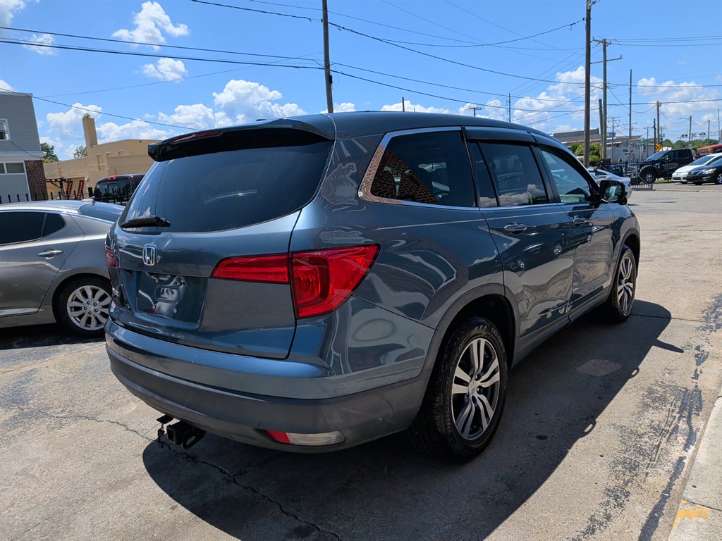 2017 Honda Pilot - $13,995