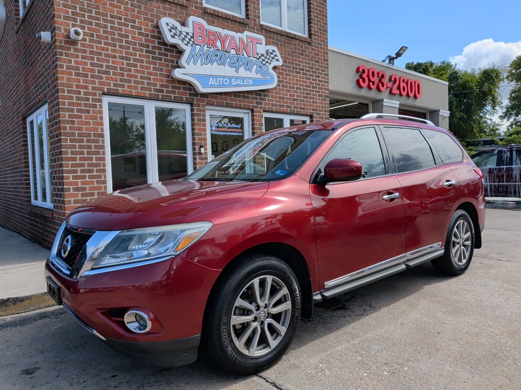 2014 Nissan Pathfinder - $8,295