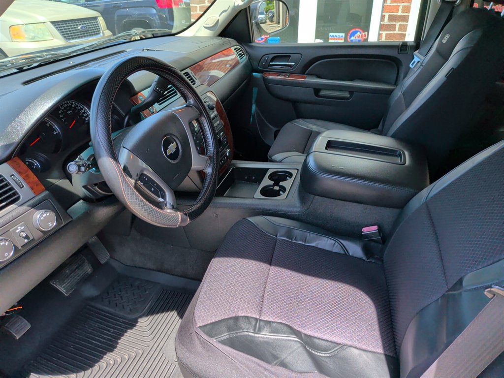 2012 Chevrolet Tahoe - $13,995
