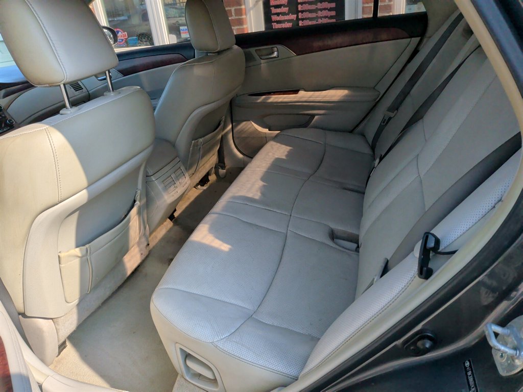 2011 Toyota Avalon - $7,795