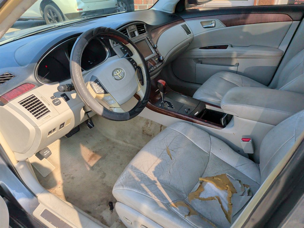 2011 Toyota Avalon - $7,795