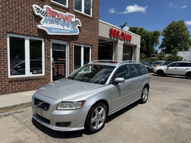 2009 Volvo V50 - $7,495