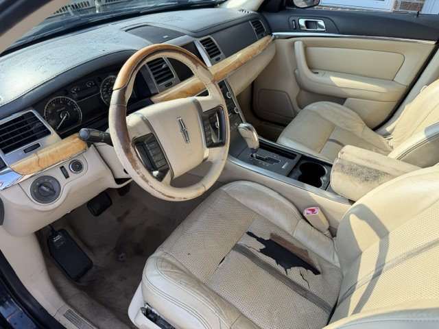2009 Lincoln MKS - $7,295