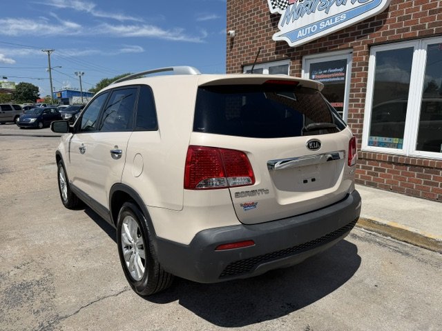 2011 Kia Sorento - $8,295