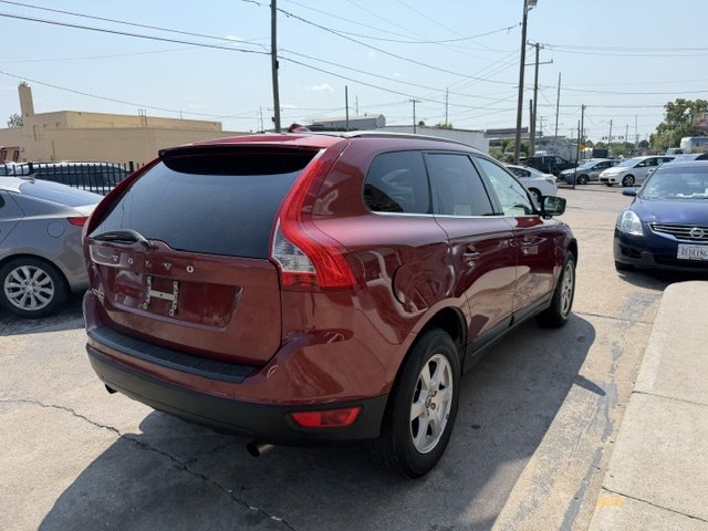 2011 Volvo XC60 - $7,995