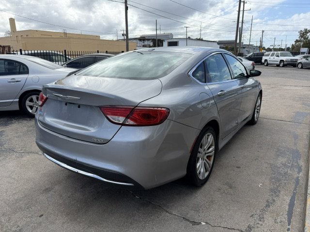 2015 Chrysler 200 - $7,495