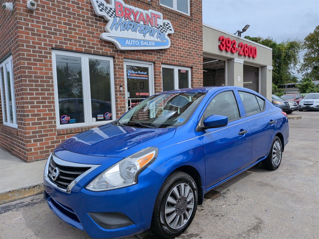 2016 Nissan Versa - $7,395