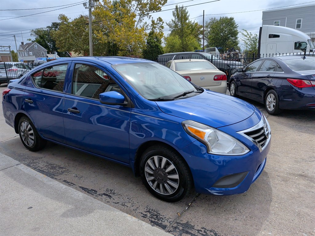 2016 Nissan Versa - $7,395