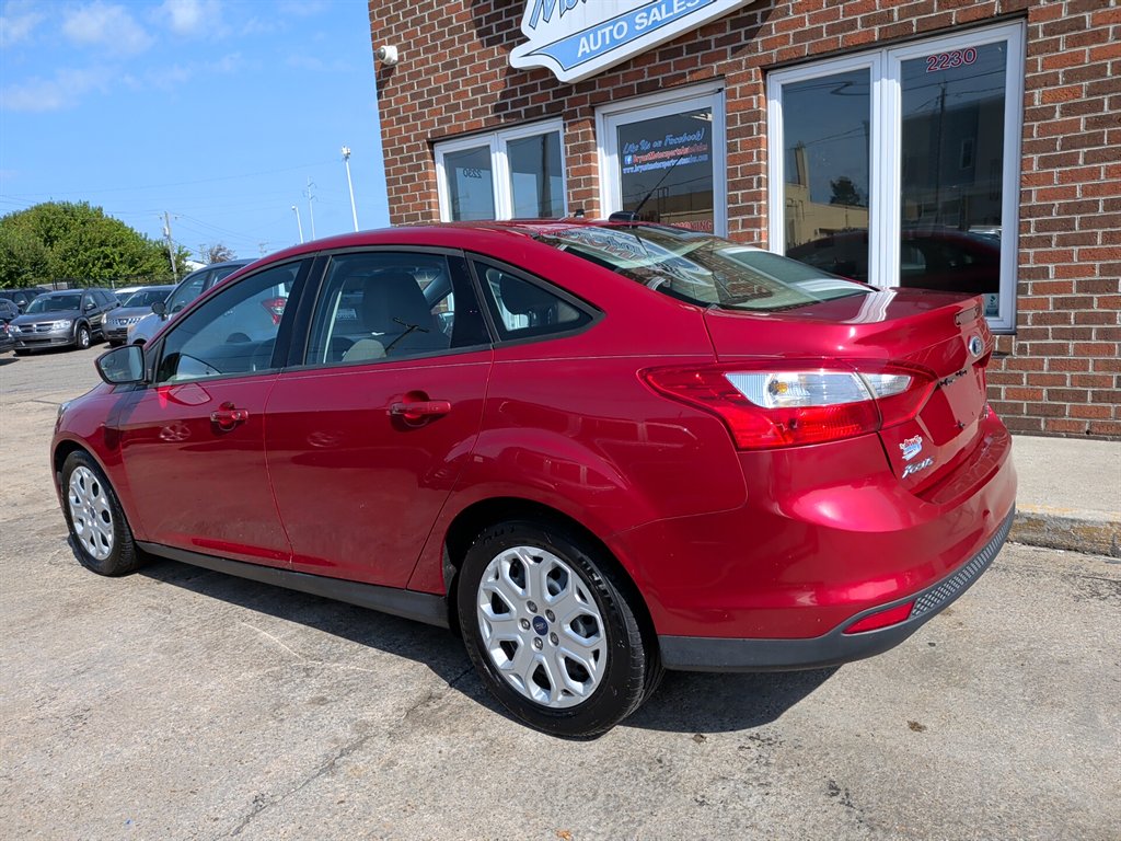 2012 Ford Focus - $5,995