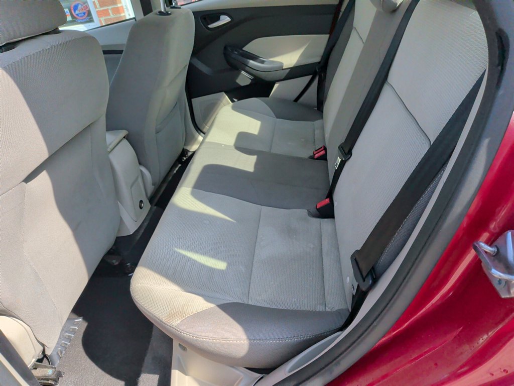 2012 Ford Focus - $5,995