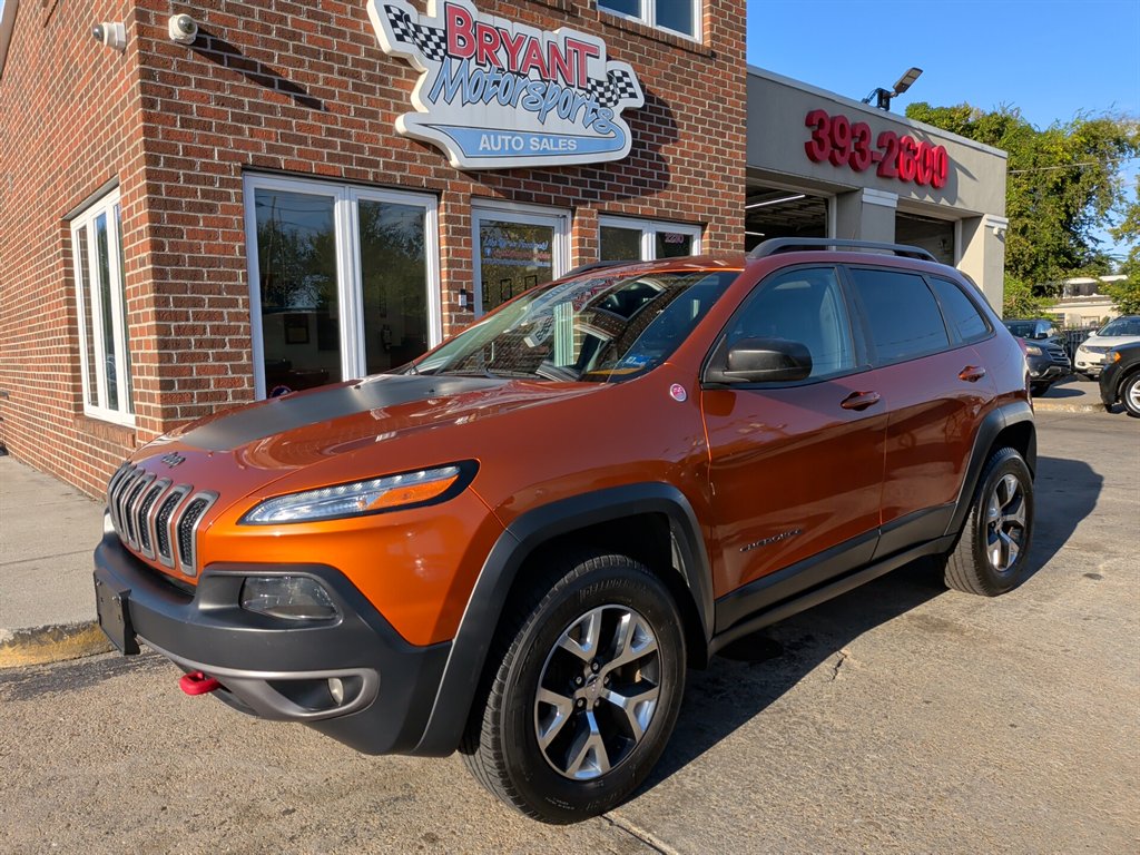 2015 Jeep Cherokee - $9,995