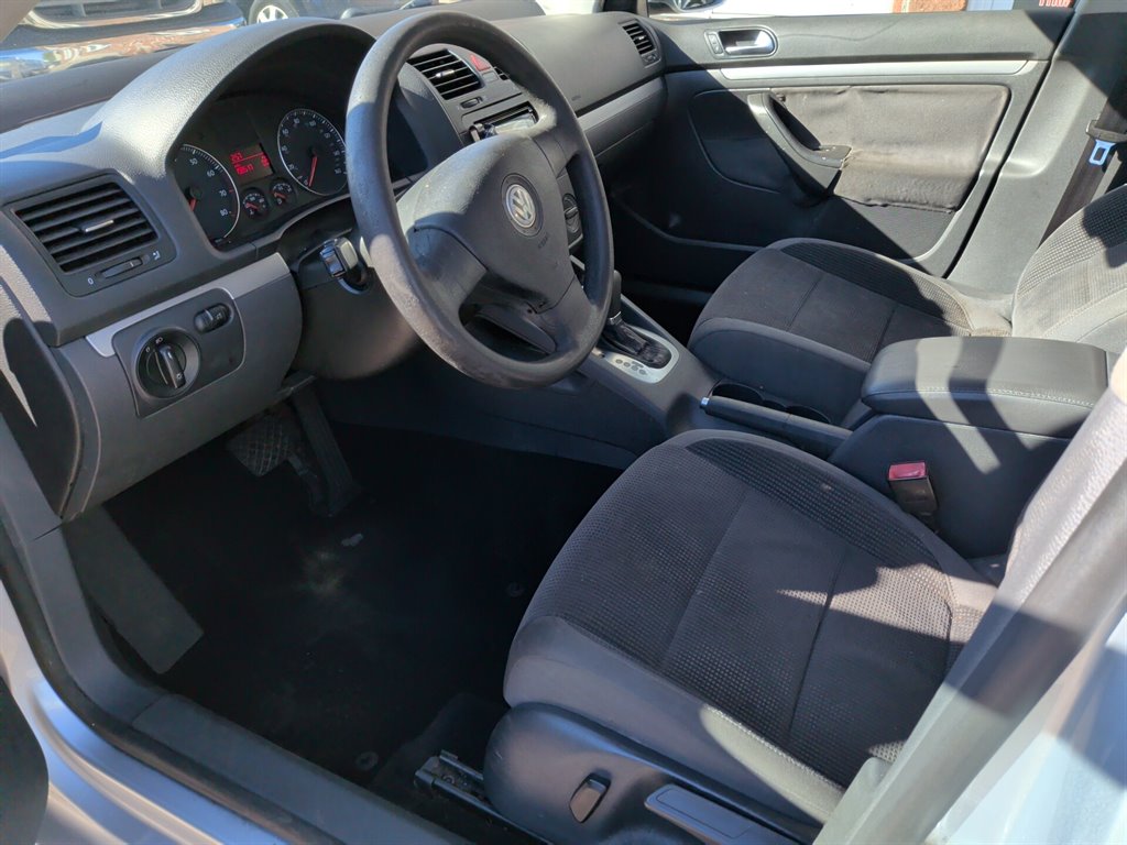 2009 Volkswagen Jetta - $5,995