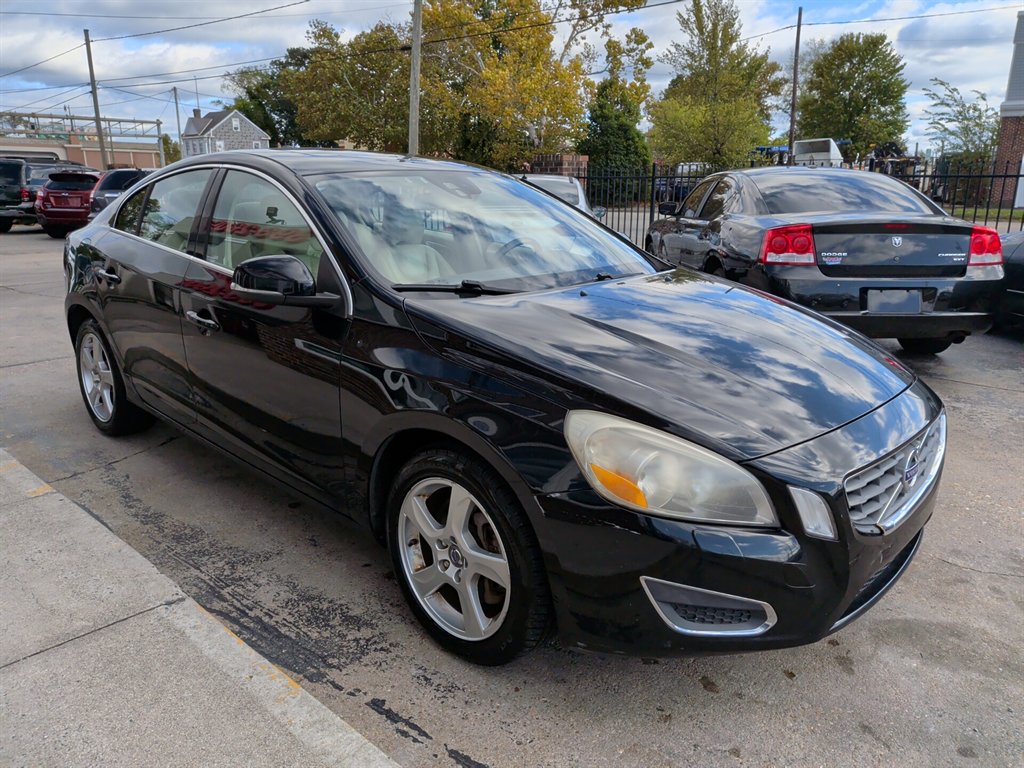 2012 Volvo S60 - $7,795