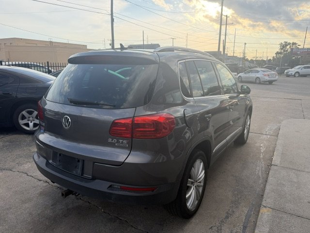 2012 Volkswagen Tiguan - $7,695