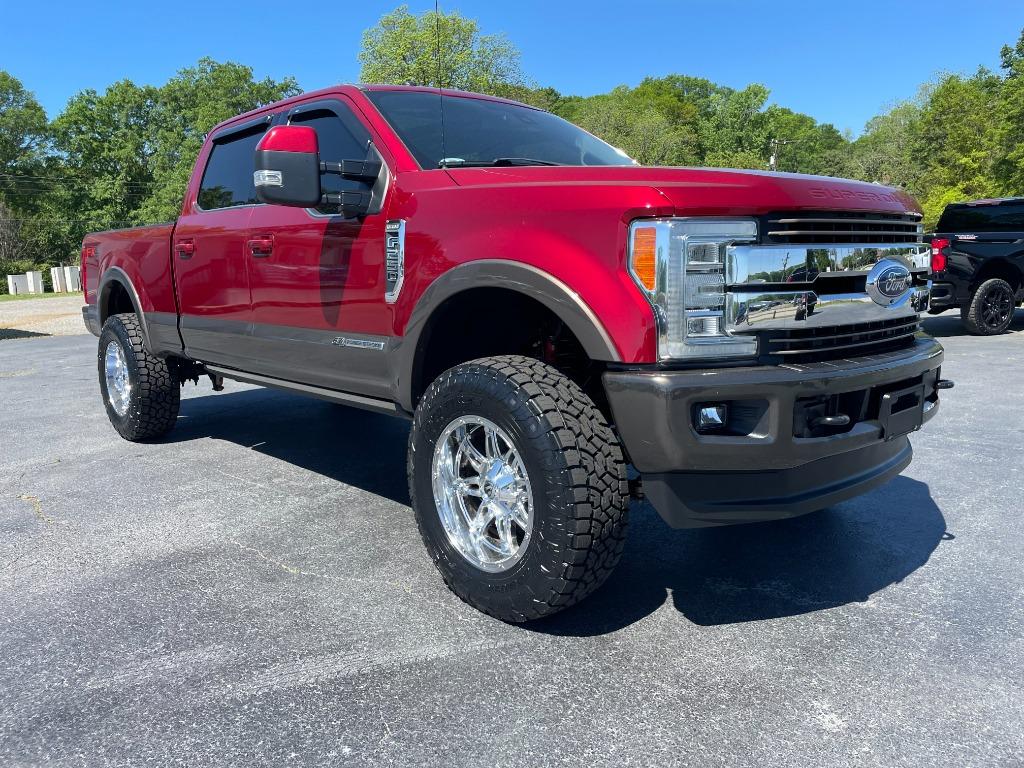 2017 Ford F250sd King Ranch Ultimate/ Wicked Li photo