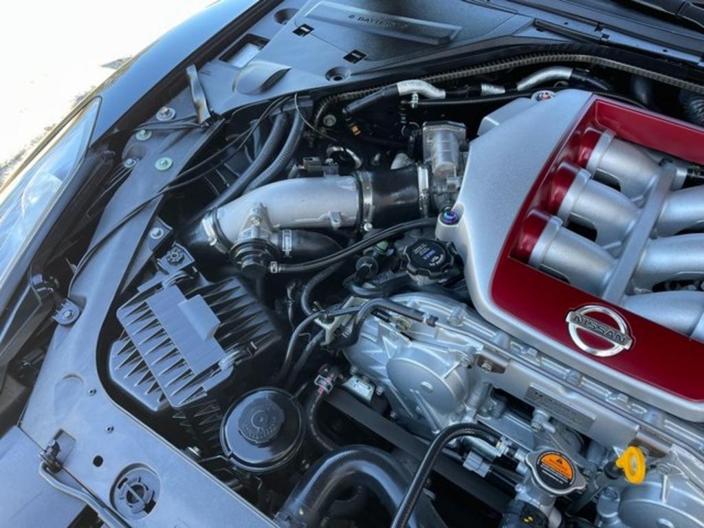 2014 Nissan GT-R Premium photo