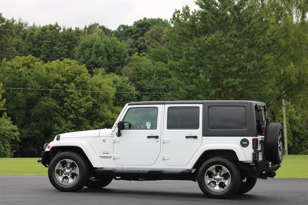 2016 Jeep Wrangler Unlimited Sahara photo