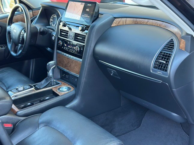2022 Nissan Armada SL photo