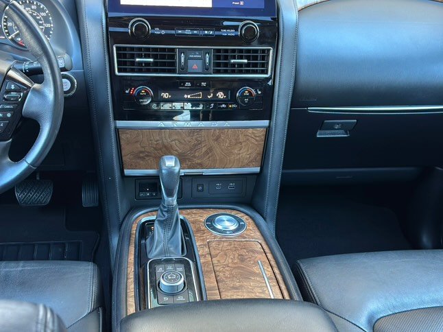 2022 Nissan Armada SL photo