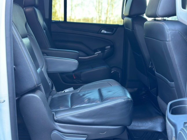 2020 Chevrolet Suburban 1500 LT photo