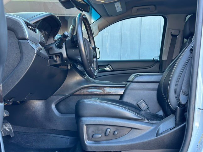 2020 Chevrolet Suburban 1500 LT photo