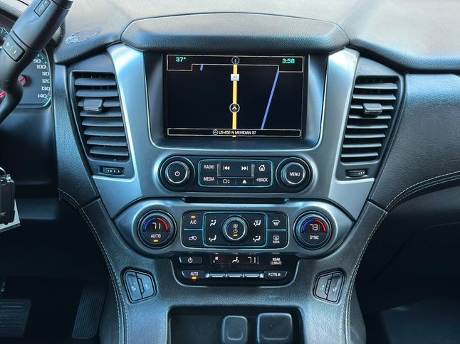 2020 Chevrolet Suburban 1500 LT photo