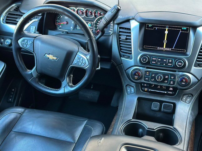 2020 Chevrolet Suburban 1500 LT photo