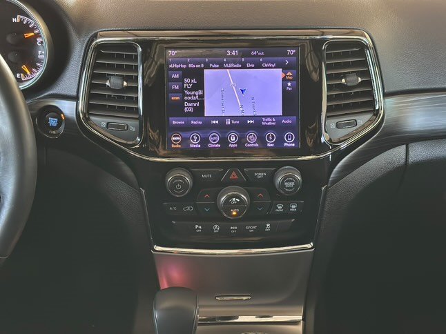 2019 Jeep Grand Cherokee Altitude  photo
