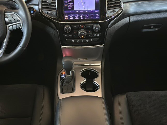 2019 Jeep Grand Cherokee Altitude  photo