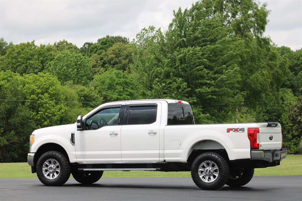 2017 Ford F250sd Lariat photo