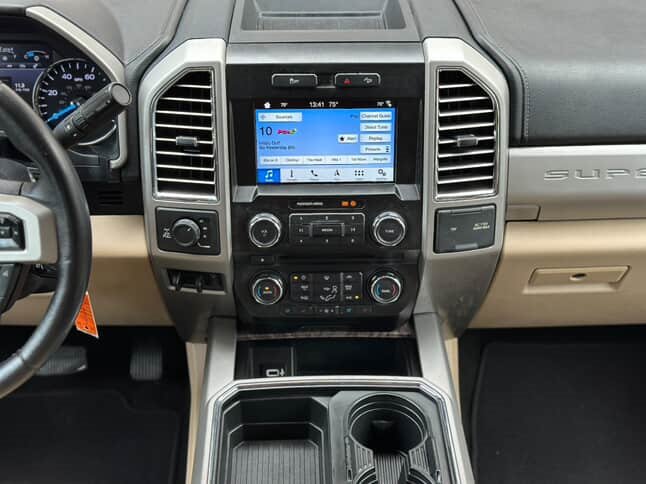 2017 Ford F250sd Lariat photo