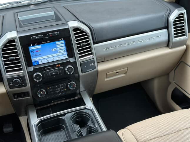 2017 Ford F250sd Lariat photo