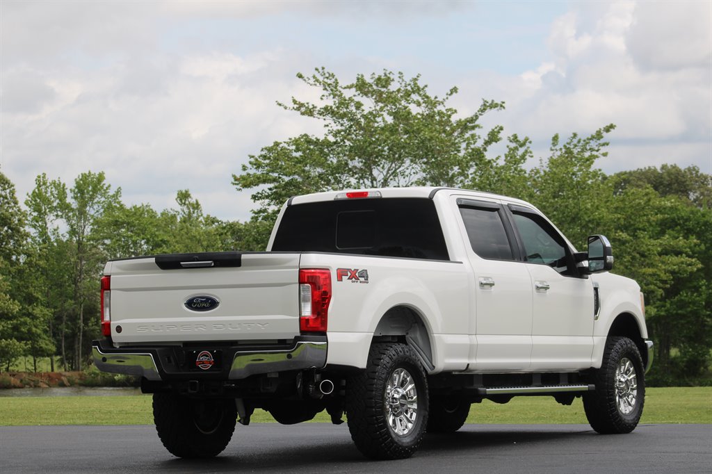 2017 Ford F250sd Lariat photo