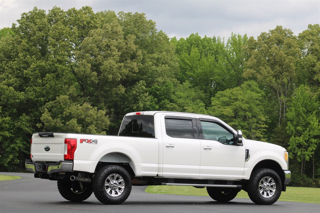 2017 Ford F250sd Lariat photo