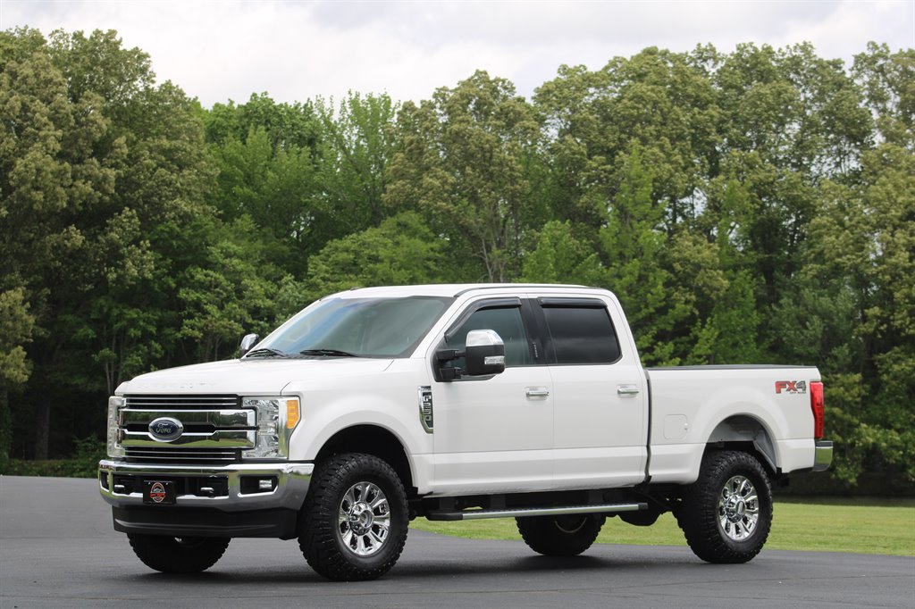 2017 Ford F250sd Lariat photo