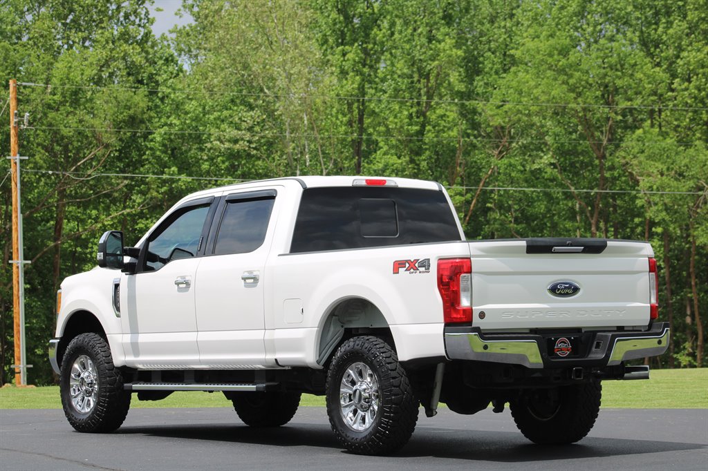 2017 Ford F250sd Lariat photo
