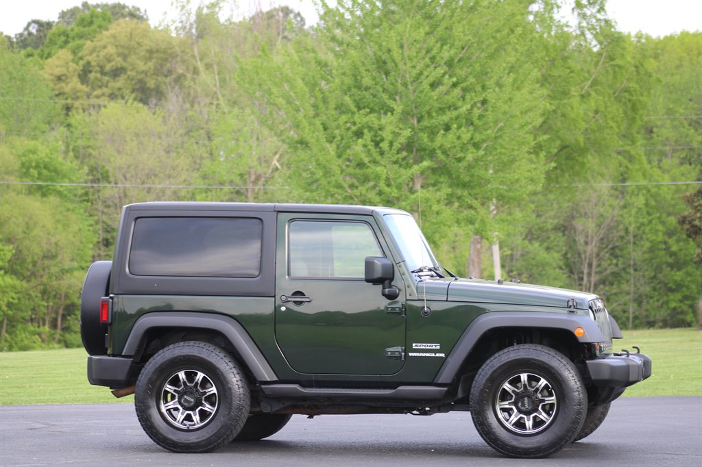 2010 Jeep Wrangler Sport photo