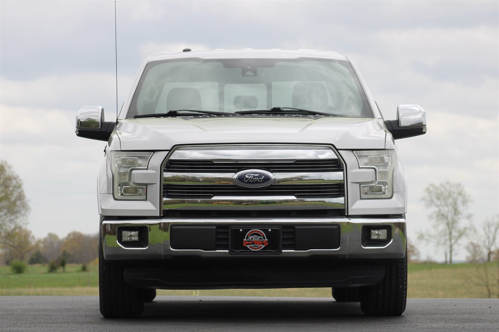 2015 Ford F150 Lariat photo