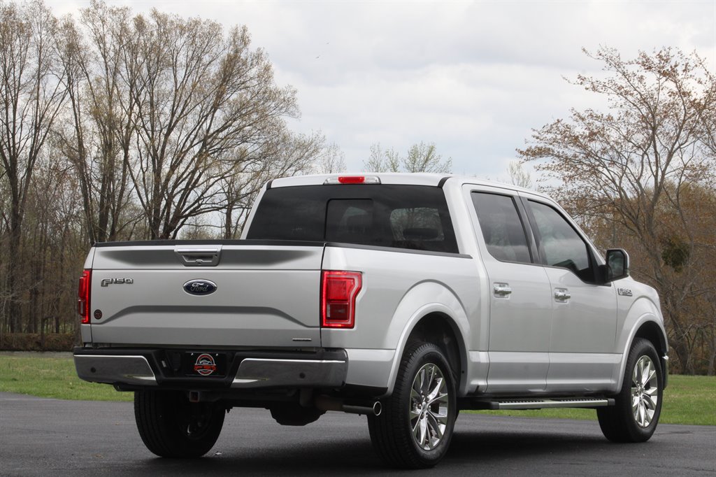 2015 Ford F150 Lariat photo